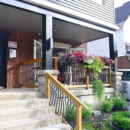 Ottawa Downtown Executive Apartment Retreat With Private Balcony Near Bank Street - Sleep Max 2 Екстериор снимка