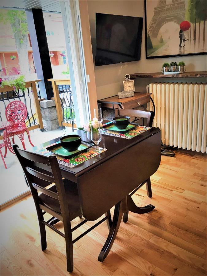 Ottawa Downtown Executive Apartment Retreat With Private Balcony Near Bank Street - Sleep Max 2 Екстериор снимка